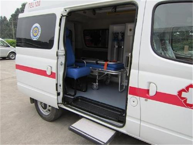 望花救护车出租服务案例7